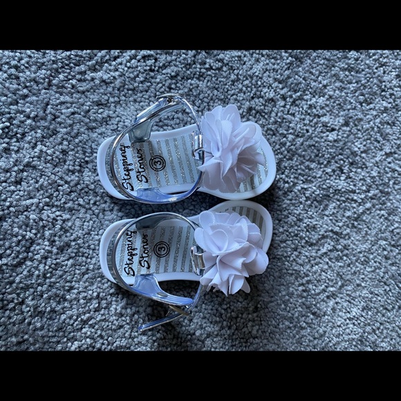 Sandals - Picture 2 of 2